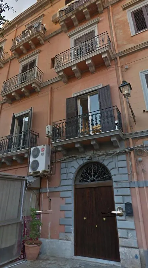 B&B Teatro Politeama House Zoe blu e gialla intero appartamento Palermo